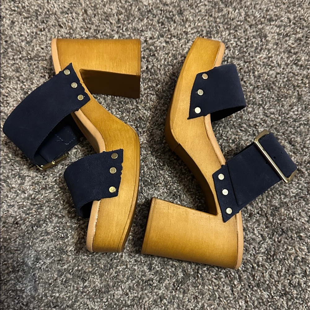 Avellini Suede Block Heel Sandals US Size 6.5 - Picture 4 of 6